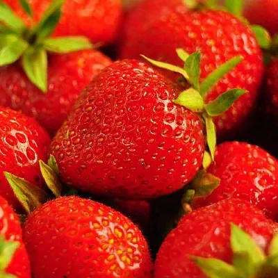 Клубника  Клубника в Кургане